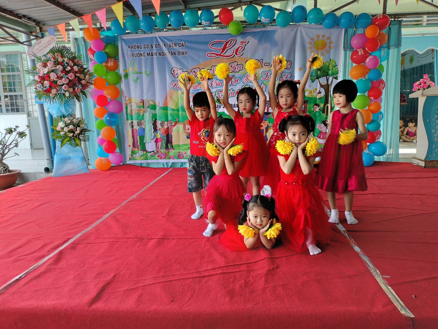 Tiết mục múa 'Tiếng Ca Mùa Hè'